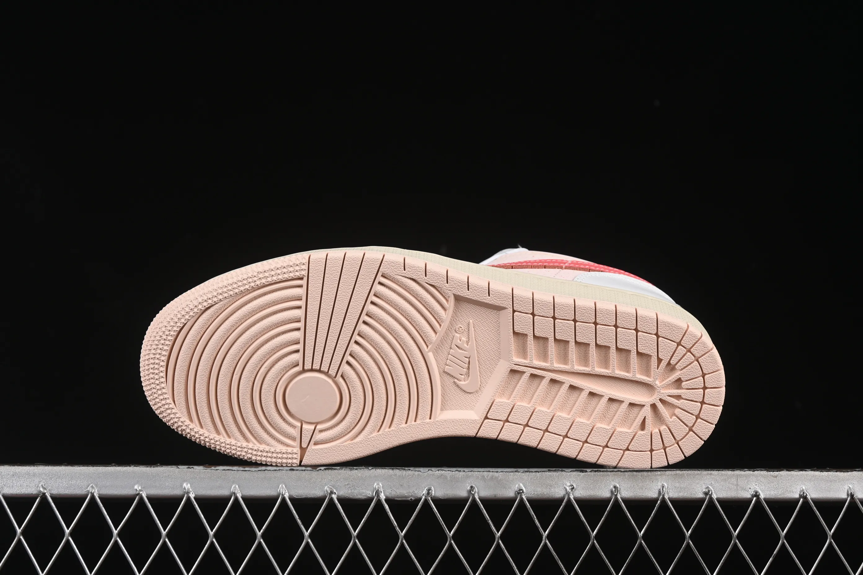 All categories Air Jordan Jordan series basketball shoes Air Jordan 1 Low Air Jordan 1 Low AJ1 Joe 1 white and pink low-top cultural and leisure sports sneakers IB8156-133